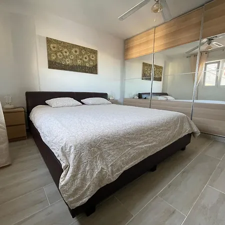 Grosses Familienhaus Teneriffa, Ruhige Lage Mit Traumterrasse, 