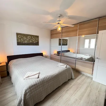 Grosses Familienhaus Teneriffa, Ruhige Lage Mit Traumterrasse, 