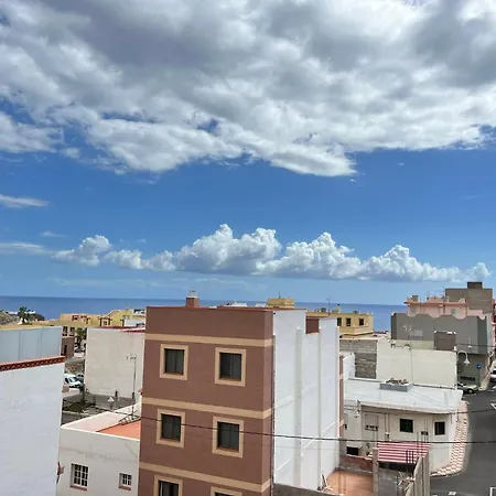 Grosses Familienhaus Teneriffa, Ruhige Lage Mit Traumterrasse, 